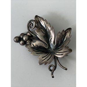Sterling Silver Taxco Vtg Brooch Signed DG Damaso Gallegos Grape Leaf Mexico